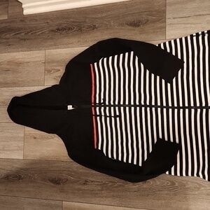LIZ Claiborne Weekend  Zipper Sweater